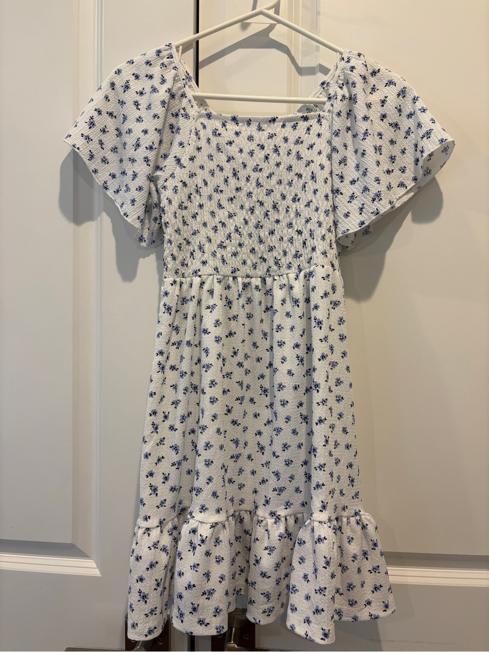 Zara White Blue Floral Dress and Ruffled Hem size 12-13 years 156 cm
